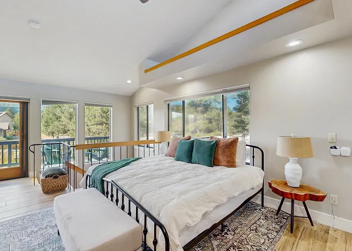 Luxury On Lynette * Flagstaff