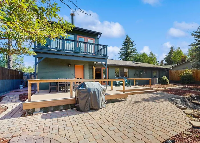 Luxury On Lynette Flagstaff
